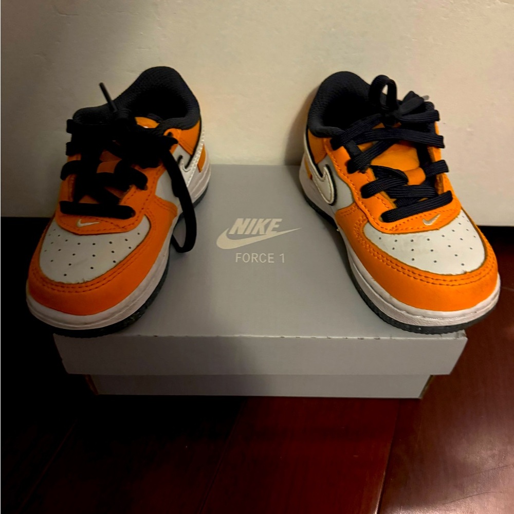 Toddler Nike shoes